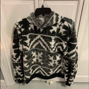 A medium soft pattered Sherpa.